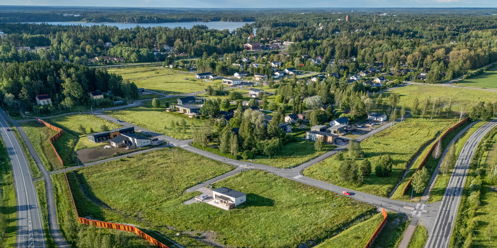 Verkakylän alueen omakotitontteja